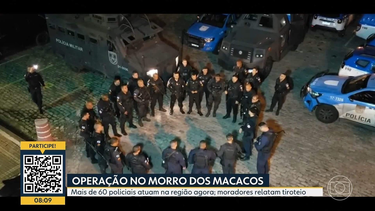 PM faz operação para coibir confrontos entre facções rivais nos morros dos Macacos e São João, na Zona Norte do Rio