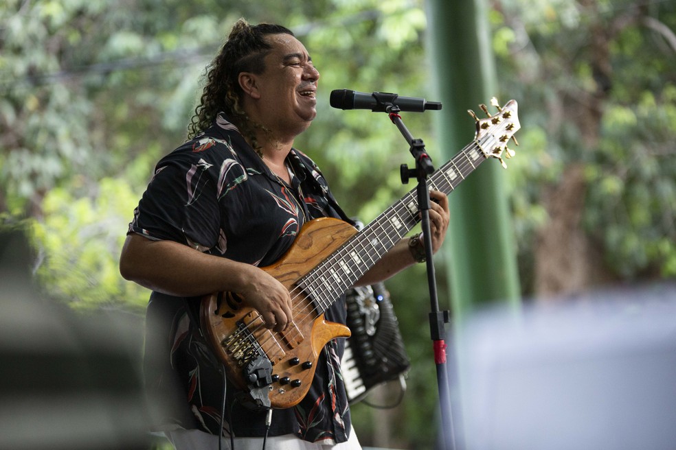 Sérgio Groove se apresenta no RN Instrumental — Foto: Tiago Lima