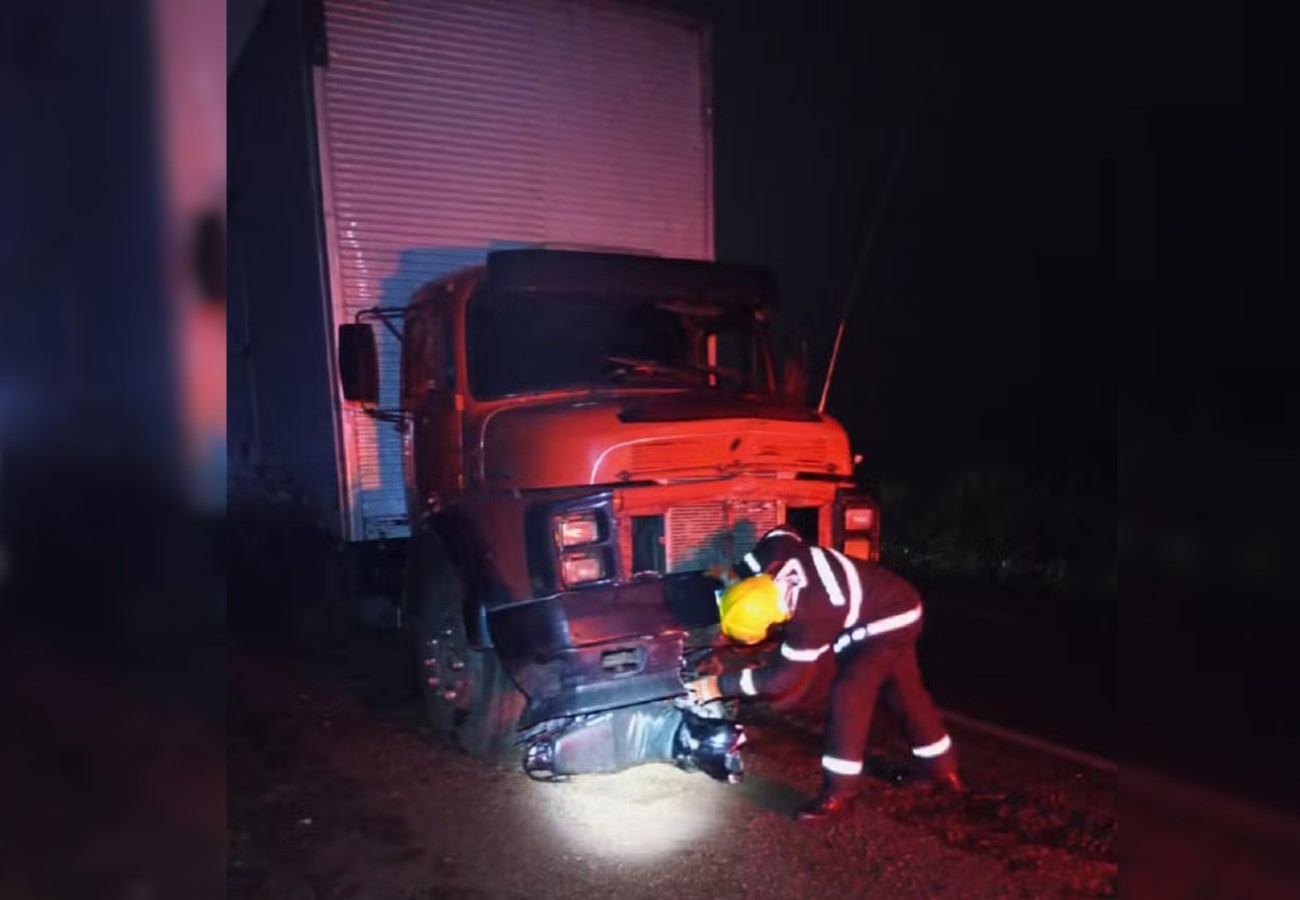 Caminhoneiro vai responder pela morte de motociclista que ficou carbonizado após acidente na TO-080
