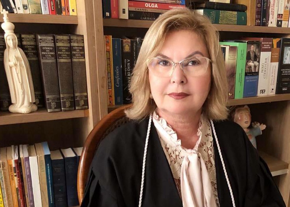 Apartamento de desembargadora Fátima Bezerra é invadido e tem objetos furtados em João Pessoa