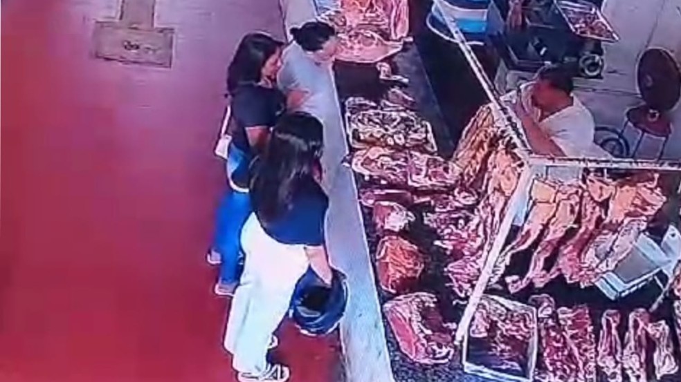 Tia de jovem esfaqueada em Iguatu disse que o quadro de saúde da vítima é estável, no Ceará — Foto: Reprodução