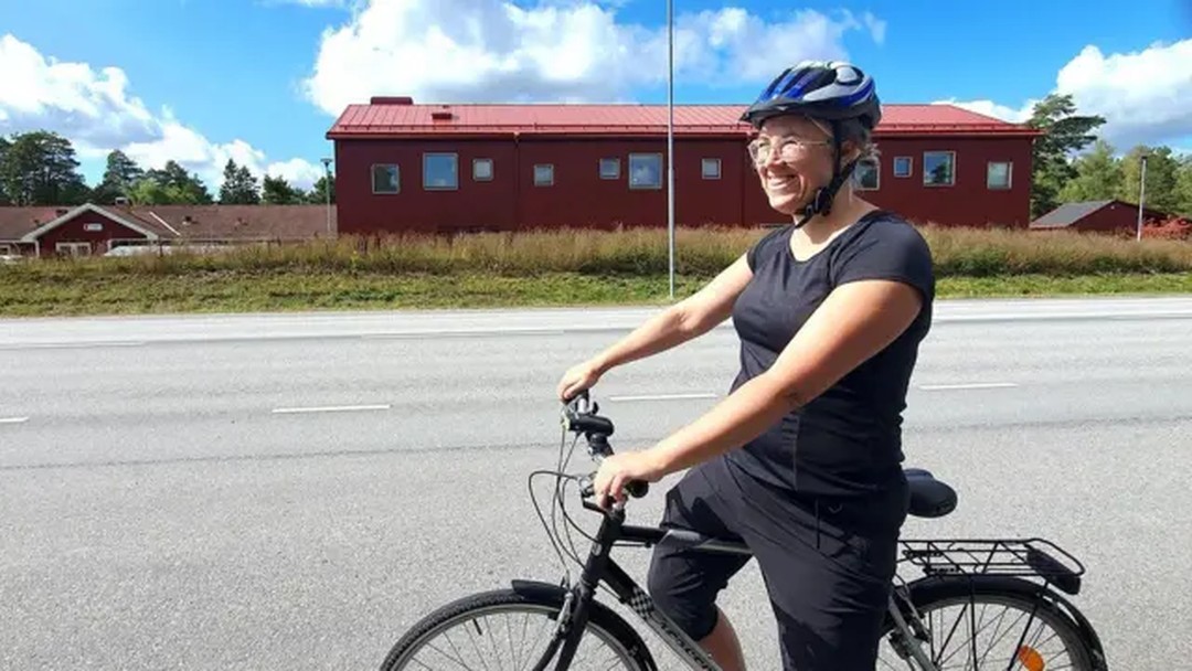 'Por que pedalei 1,5 mil km para evitar um voo de avião'