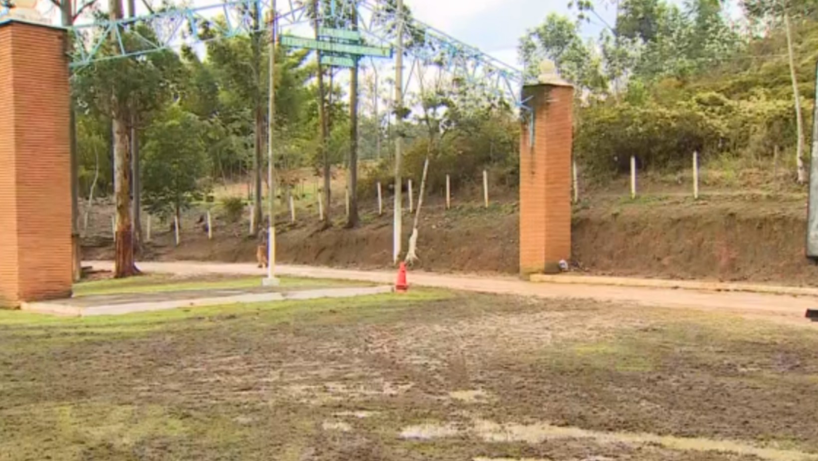 Reintegração de posse desocupa comunidade terapêutica em Caçapava