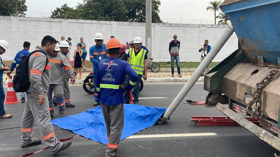 Acidente deixou dois mortos em Manaus — Foto: Matheus Castro, g1 AM