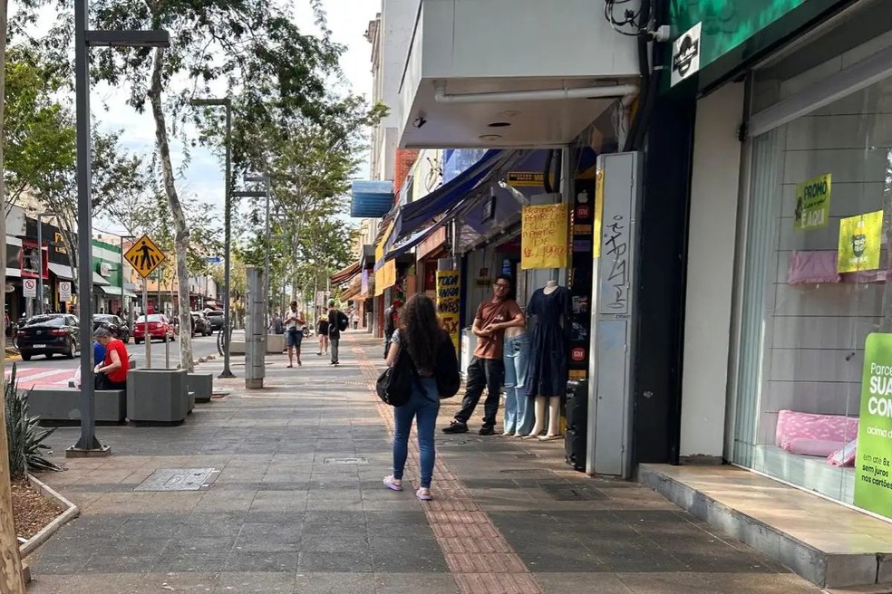 Comércio em Campo Grande. — Foto: Renata Fontoura/TV Morena