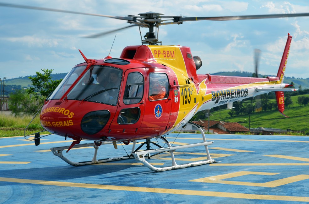 Mulher é indiciada por passar trote e fazer helicóptero dos bombeiros se deslocar entre cidades de MG — Foto: Régis Melo