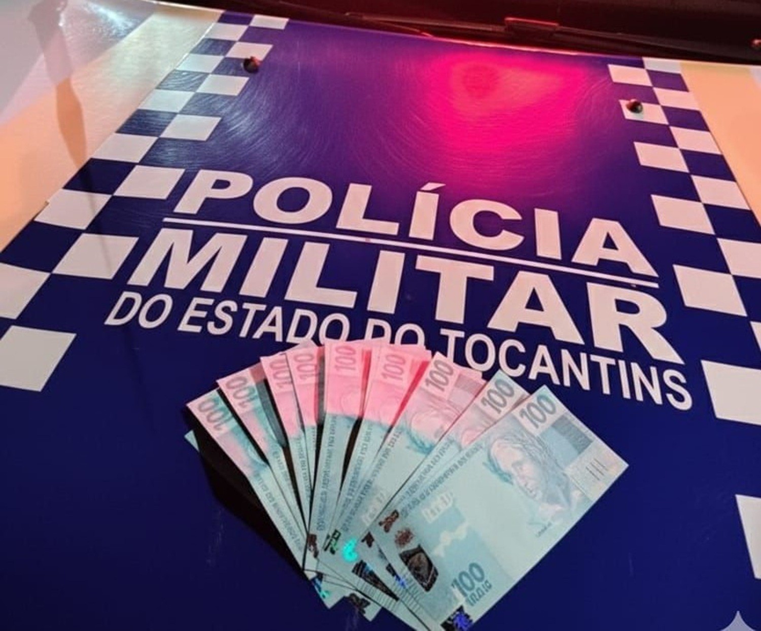 Filho é preso após enviar o pai para receber dinheiro falso em agência dos Correios
