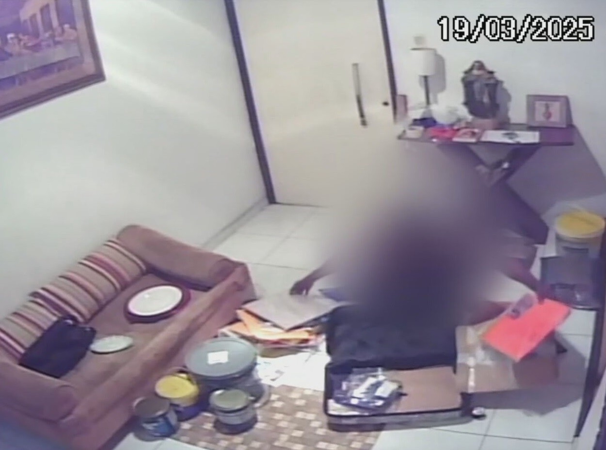 Homem invade casa onde morava Naná Vasconcelos e rouba objetos do artista; VÍDEO