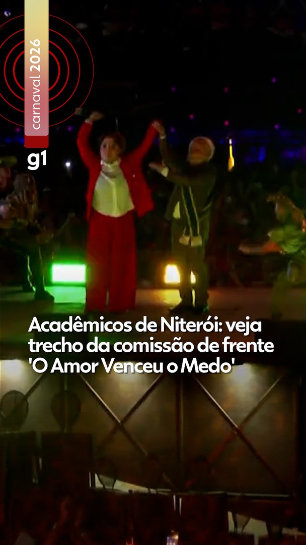 Vídeos: primeira noite de desfile Carnaval Rio 