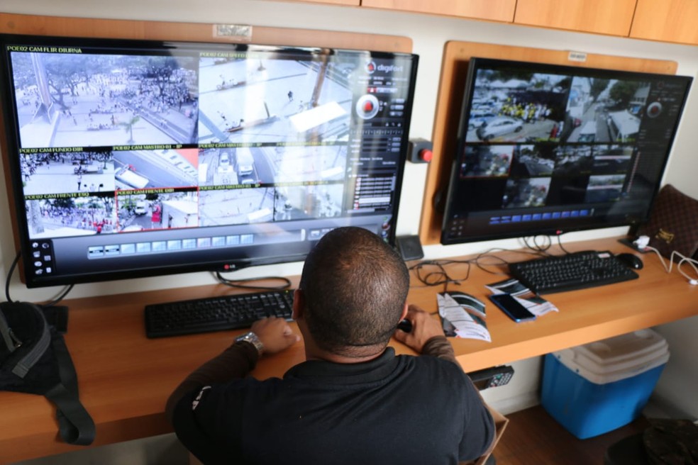 Reconhecimento facial: ferramenta que prendeu mais de mil pessoas na BA levou inocentes à cadeia — Foto: Alberto Maraux/SSP-BA