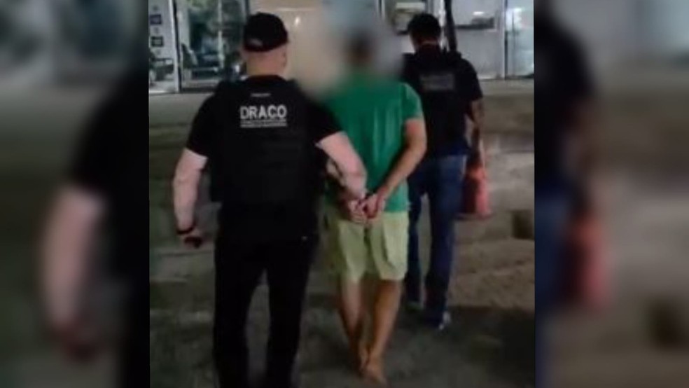 Homem de 39 anos é preso em Jaguaretama por suspeita de expulsar moradores de residencial em Fortaleza. — Foto: SSPDS/ Divulgação