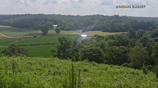 VÍDEO flagra momento da queda de helicóptero após bater em rede elétrica nos EUA
