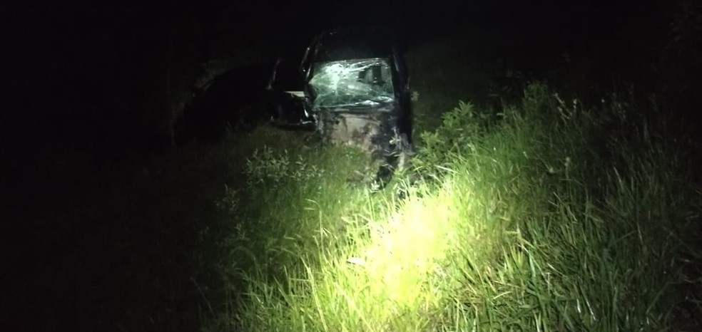 Acidente de trânsito termina em confusão e homem se pendura no capô de um  carro em Conselheiro Lafaiete; VÍDEO, Minas Gerais