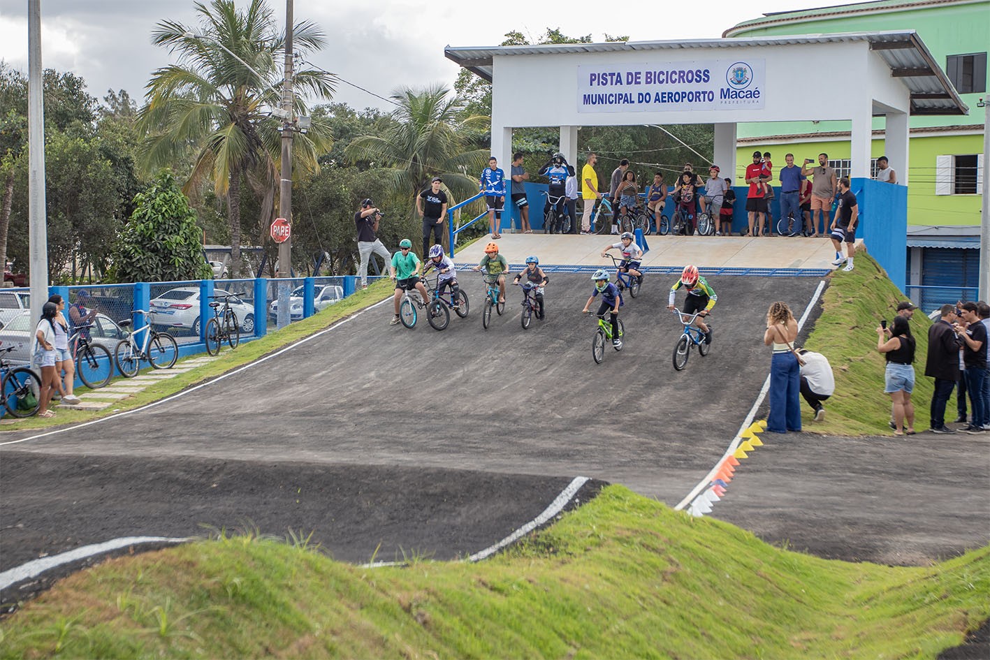 Maior pista pública de BMX fora da capital impulsiona o esporte em Macaé