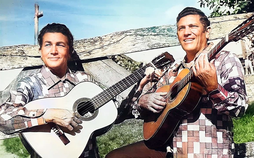 A dupla Tonico & Tinoco, popular nos anos 1940 e 1950, teve importante papel na era de Getúlio Vargas (1882 – 1954) — Foto: Divulgação