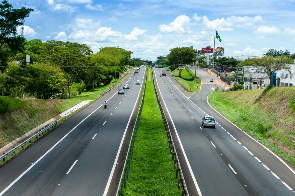 Obras de manutenção da Rodovia Raposo Tavares alteram o tráfego no trecho de Presidente Prudente (SP) — Foto: Cart