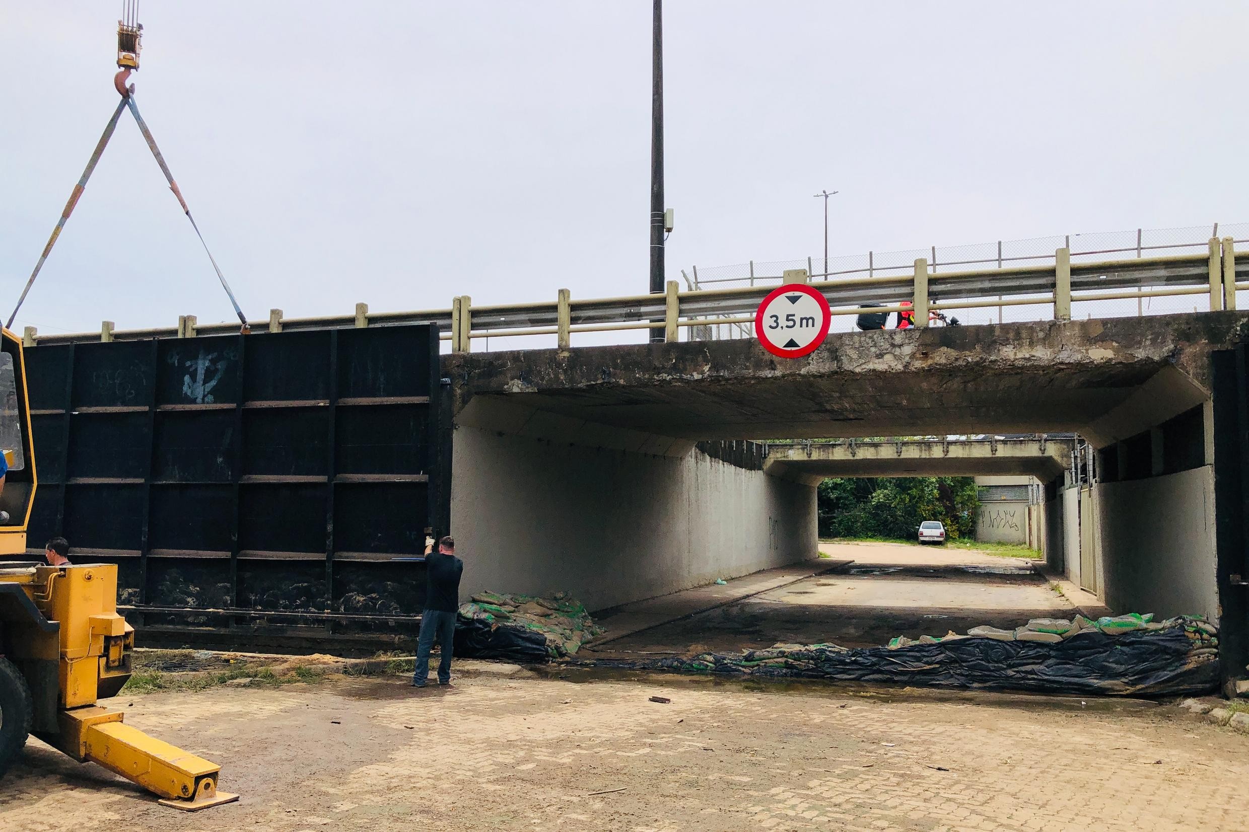Entenda o que mudará nas comportas do sistema anticheias de Porto Alegre 