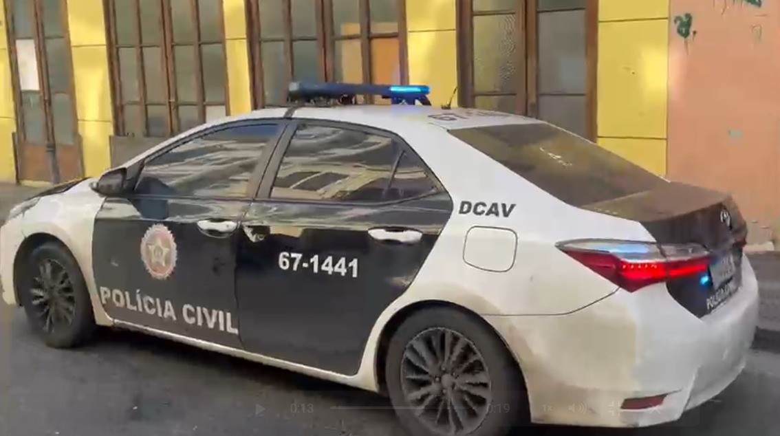 Polícia apreende adolescente suspeito de crimes contra menores de idade em plataformas digitais