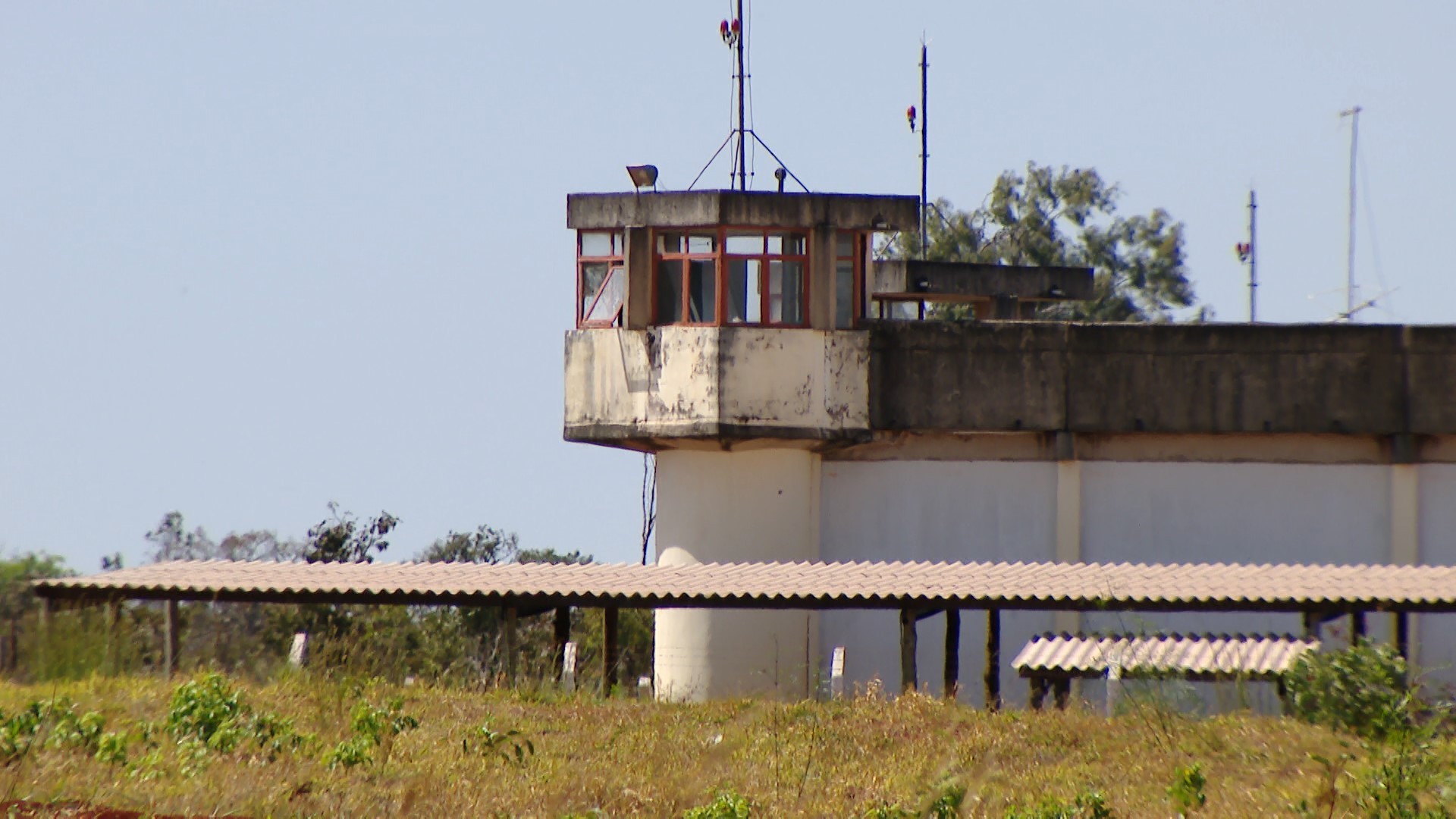 Ex-detentas detalham denúncias de estupros que dizem ter sofrido de policial penal em presídio de Uberlândia