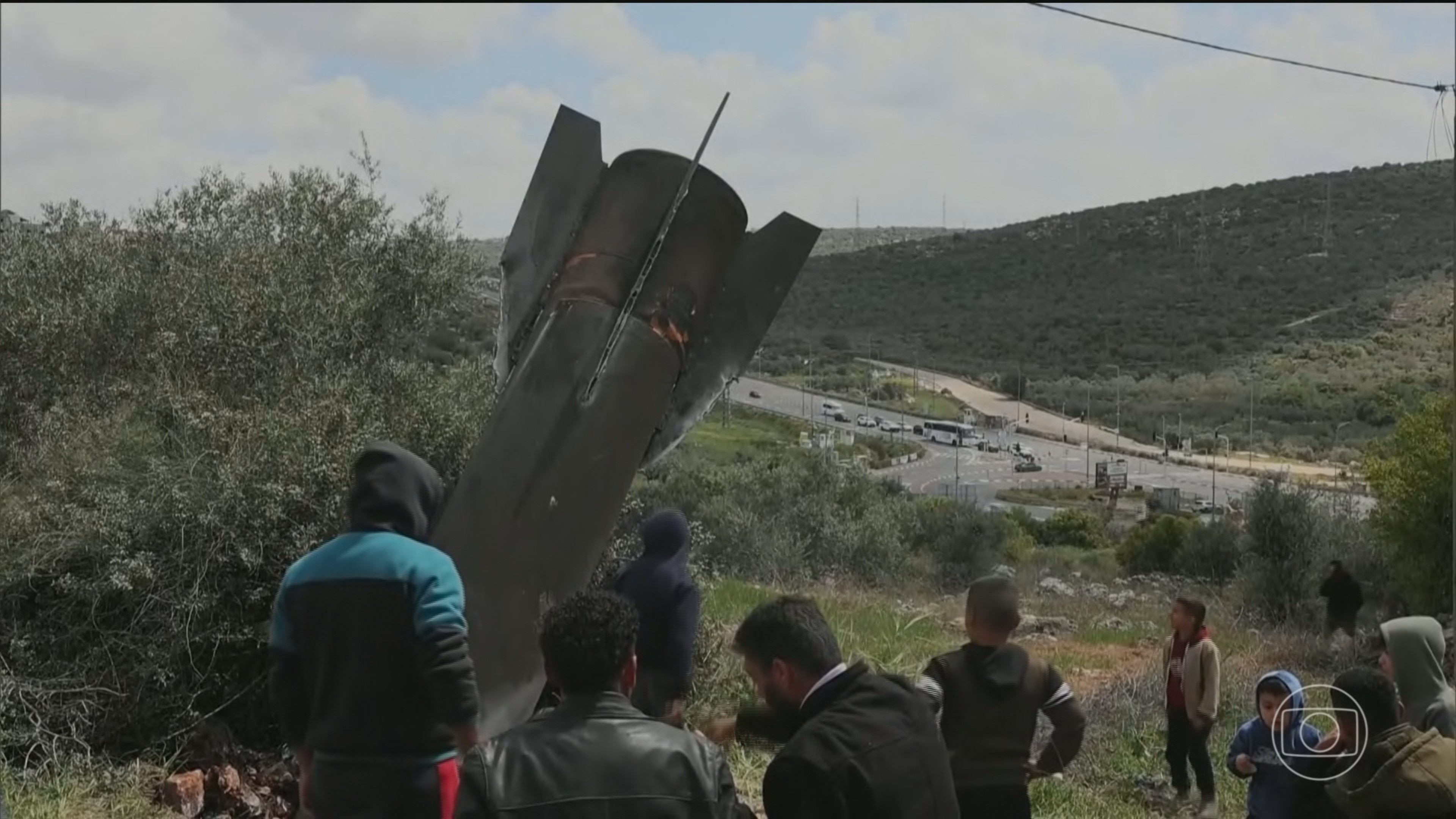 Irã e Israel trocam novos ataques nesta terça-feira (24)