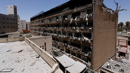 Irã ataca hospital de Israel e deixa dezenas de feridos