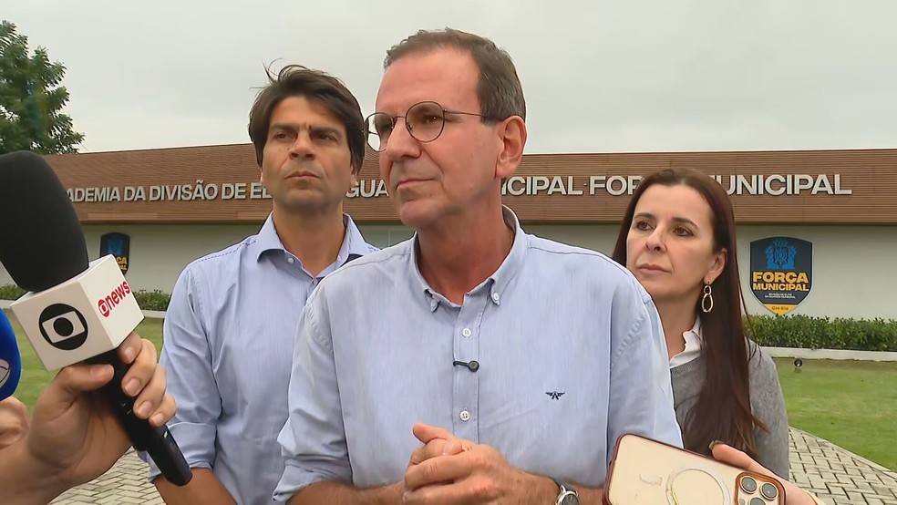 Paes propõe atuação conjunta da PM e de forças municipais contra roubos e furtos — Foto: Reprodução/TV Globo