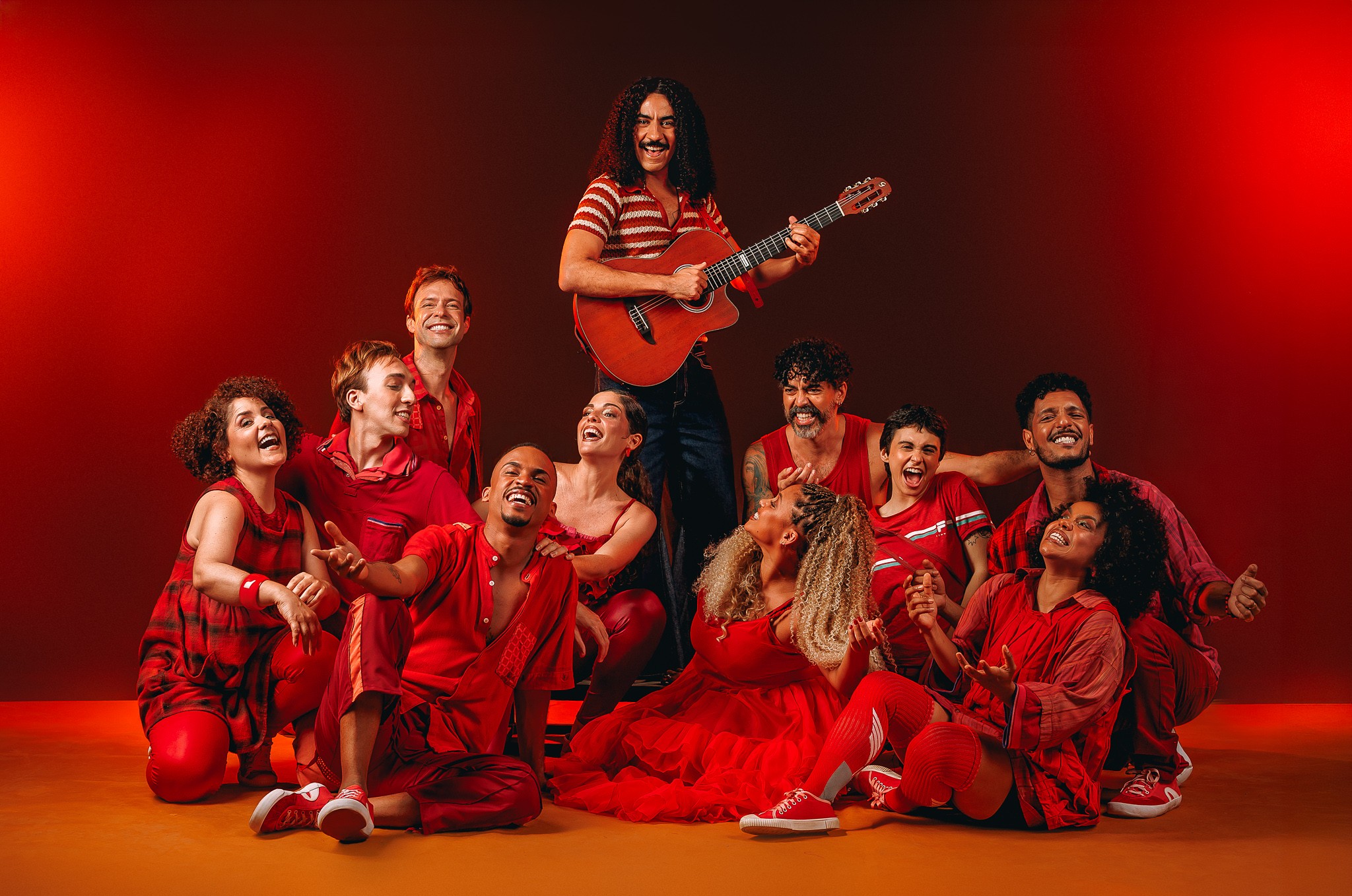 Musical sobre Moraes Moreira estreia turnê nacional em Salvador com temporada no Teatro Castro Alves