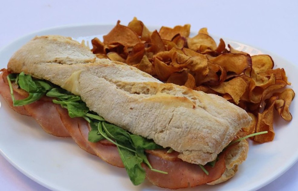 Sandwich de lomo. — Foto: Reprodução/Instagram/bocado.ba