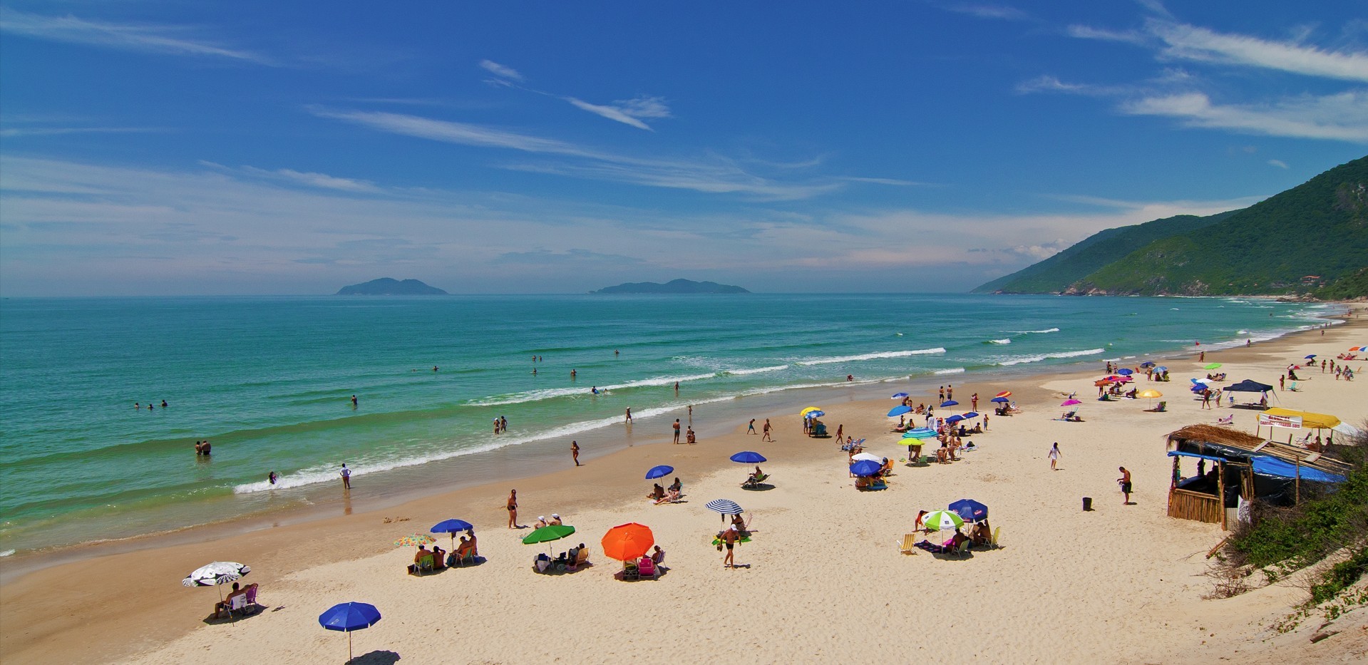 Mar de surfe a refúgio familiar: veja as praias de SC que estrearam em prêmio internacional de qualidade ambiental