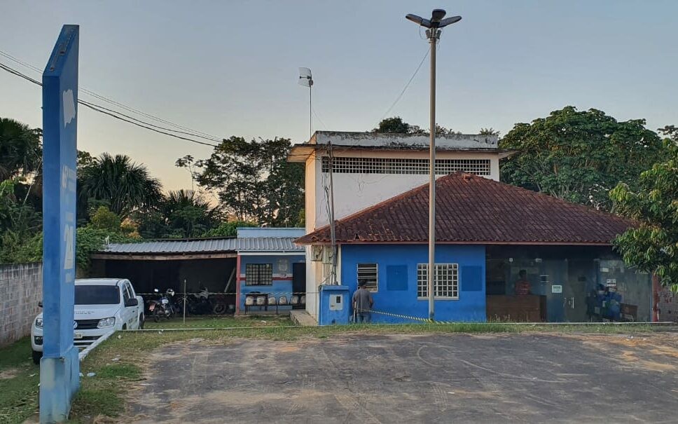 Homem é encontrado com cortes no pescoço em ramal no interior do AM; suspeito do crime foi preso