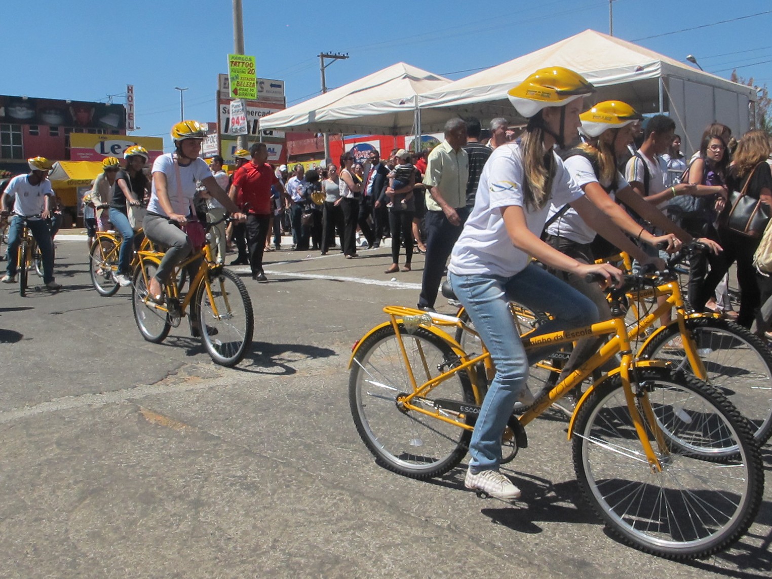 É #FAKE que governo Lula planeja cobrar IPVA para bicicletas