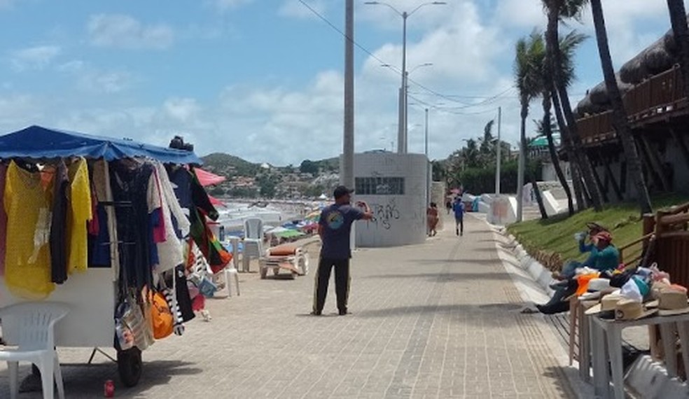 Ordenamento da orla da Praia de Ponta Negra foi pauta de audiência nesta quinta-feira — Foto: Divulgação/MPRN