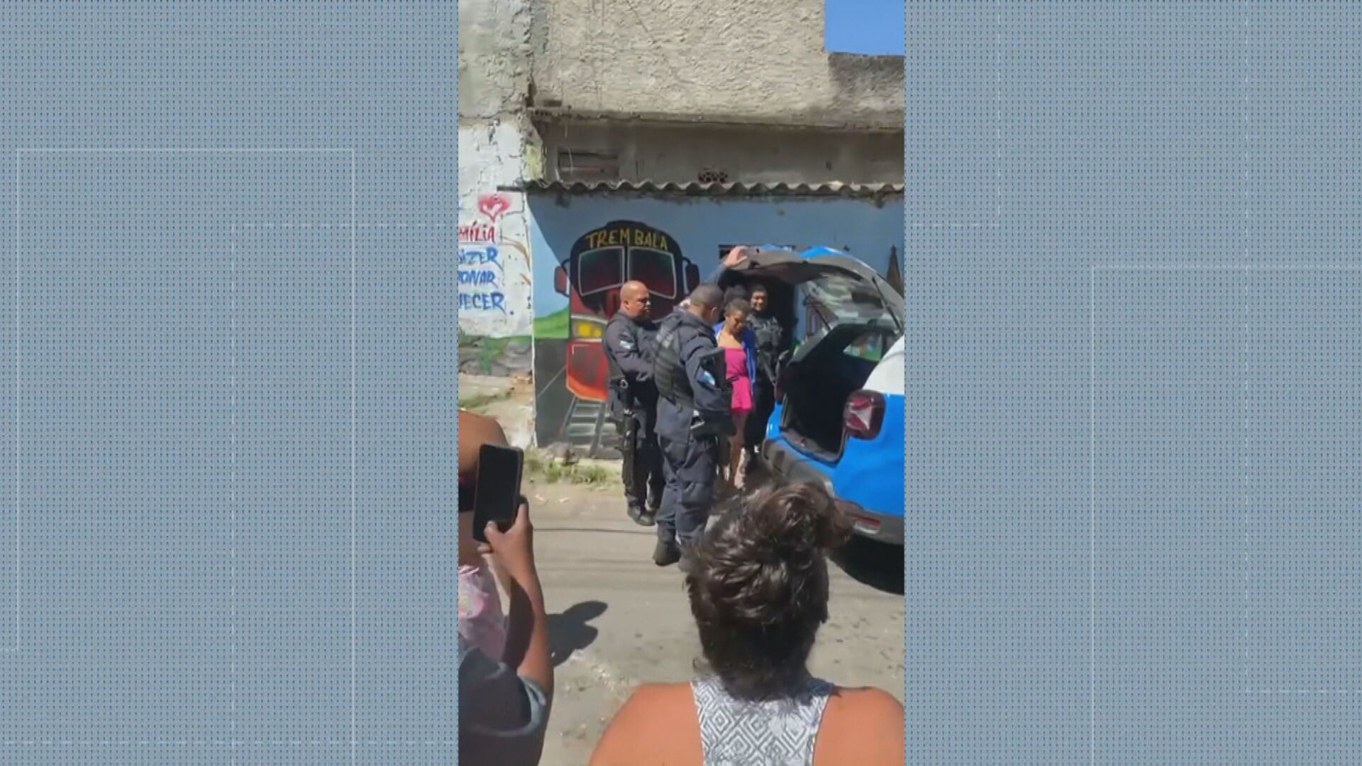 Justiça mantém prisão de mãe por morte de filha no RJ, e juíza diz que outros filhos foram 'expostos à ambiente e condições insalubres'