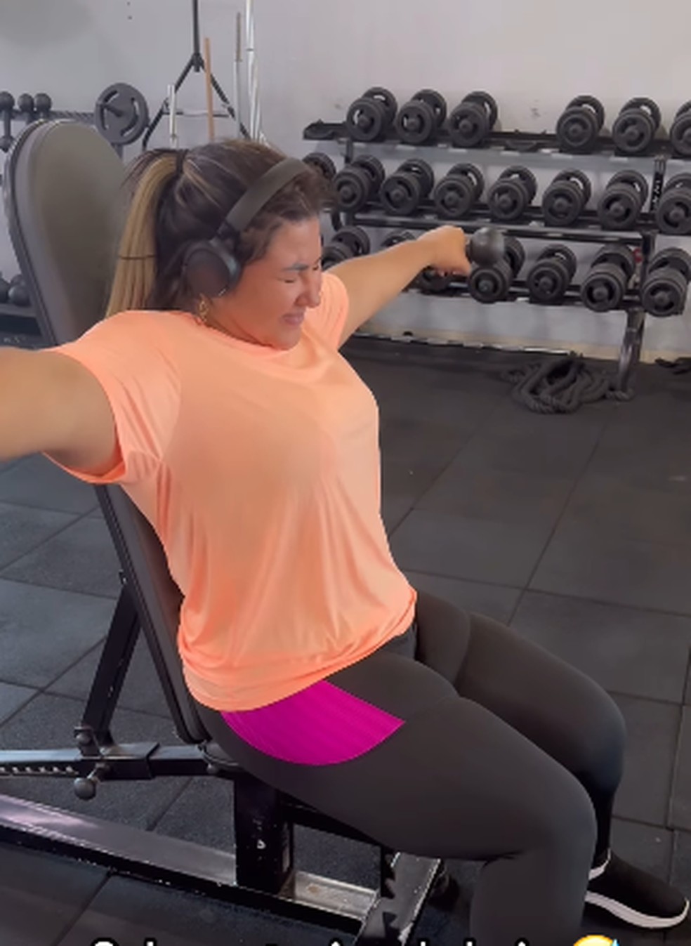 Influenciadora mostra vida fitness na internet em meio a propagandas de 'jogo do tigrinho' — Foto: Divulgação/Redes sociais