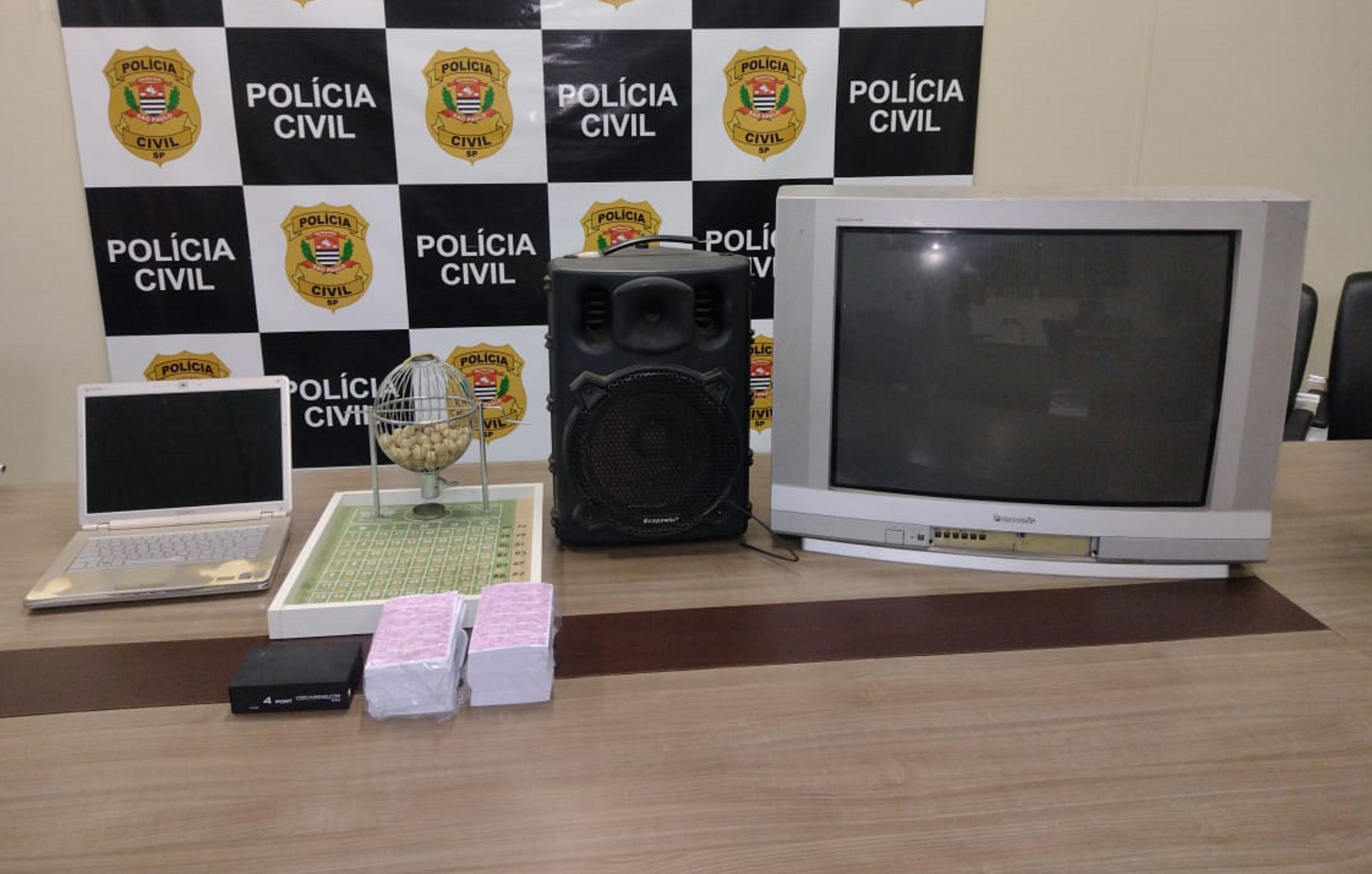 Polícia Civil fecha bingo clandestino após receber denúncia, em Presidente Prudente