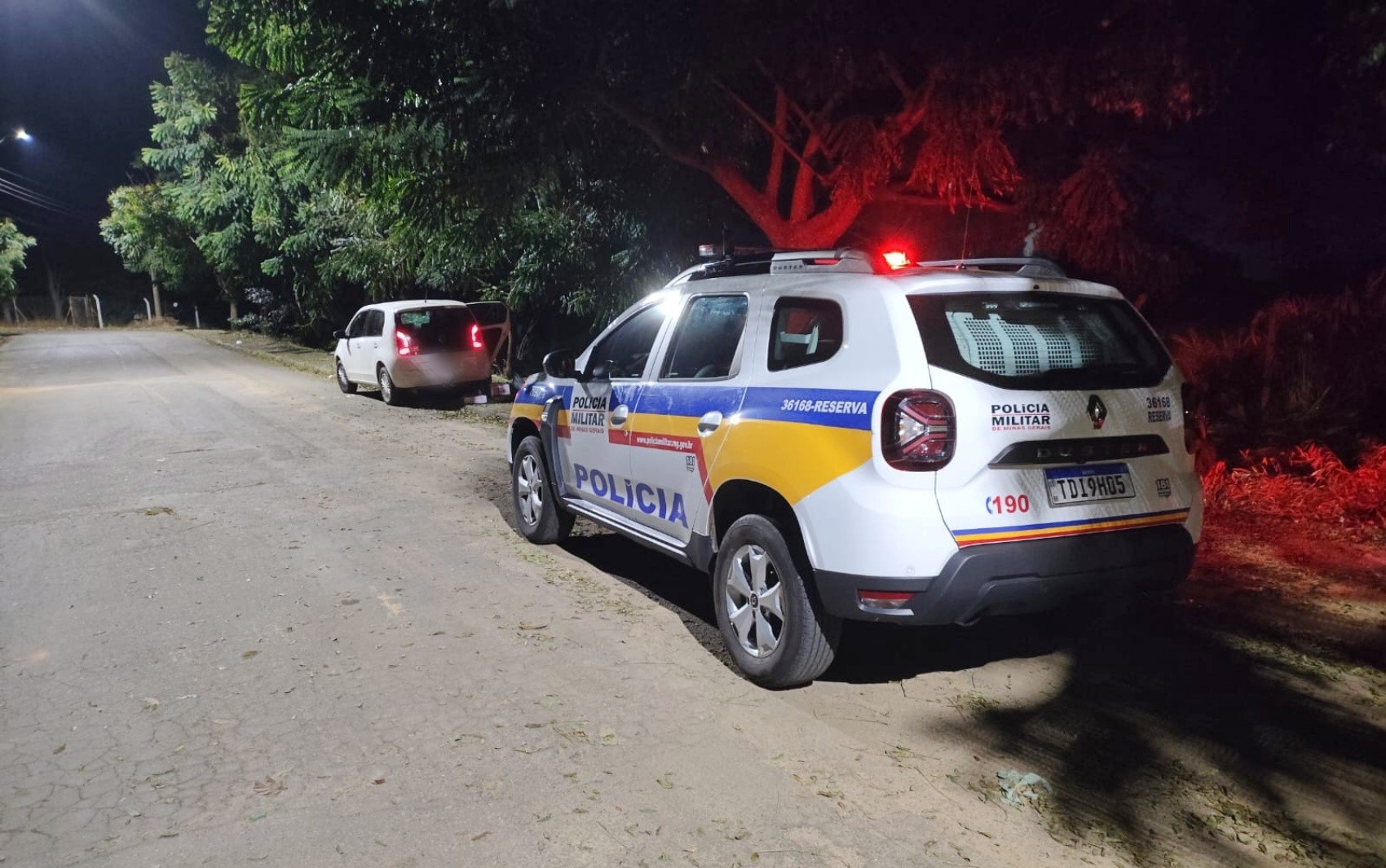 Homem morre após ser atropelado ao atravessar a Avenida Alcoa, em Poços de Caldas; motorista foge sem prestar socorro