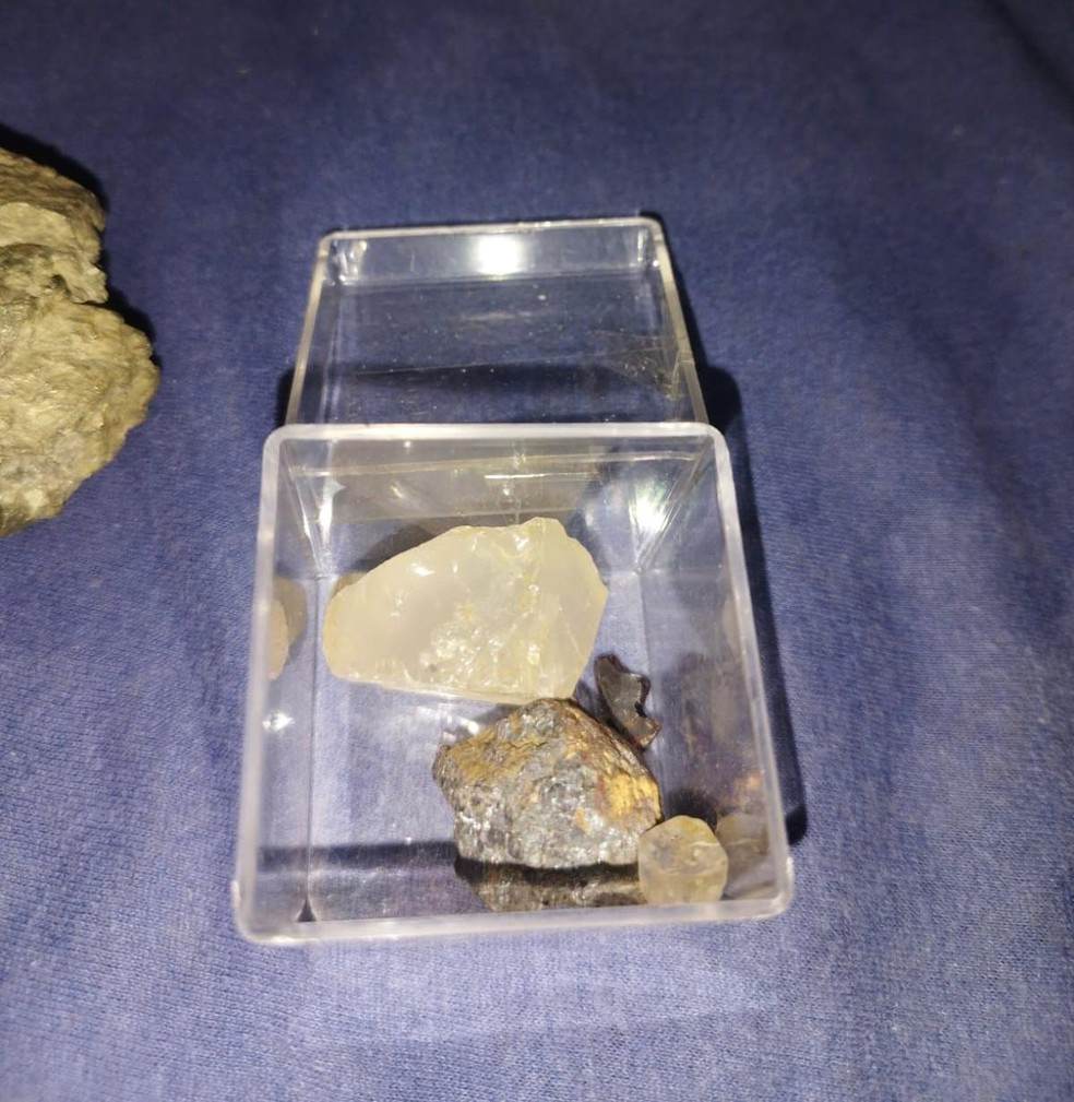 Pedras preciosas apreendidas com grupo criminoso em  RO — Foto: PF/Reprodução