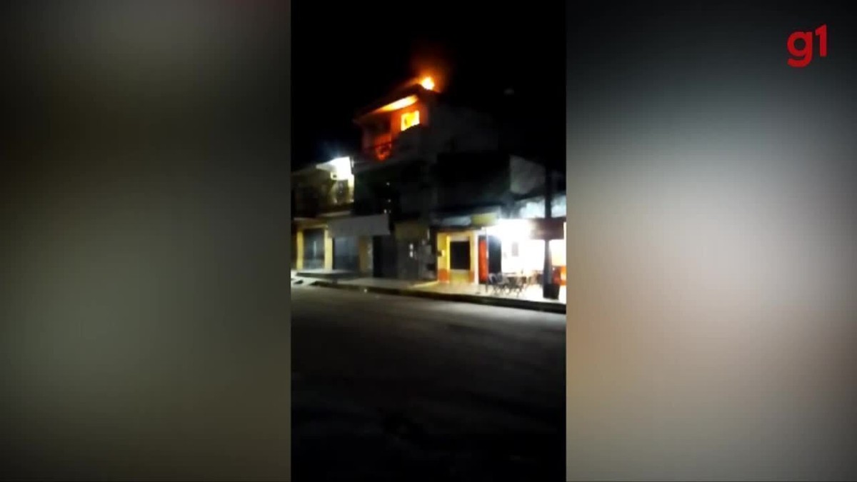 Incêndio atinge casa no bairro de Castanheira, em Belém