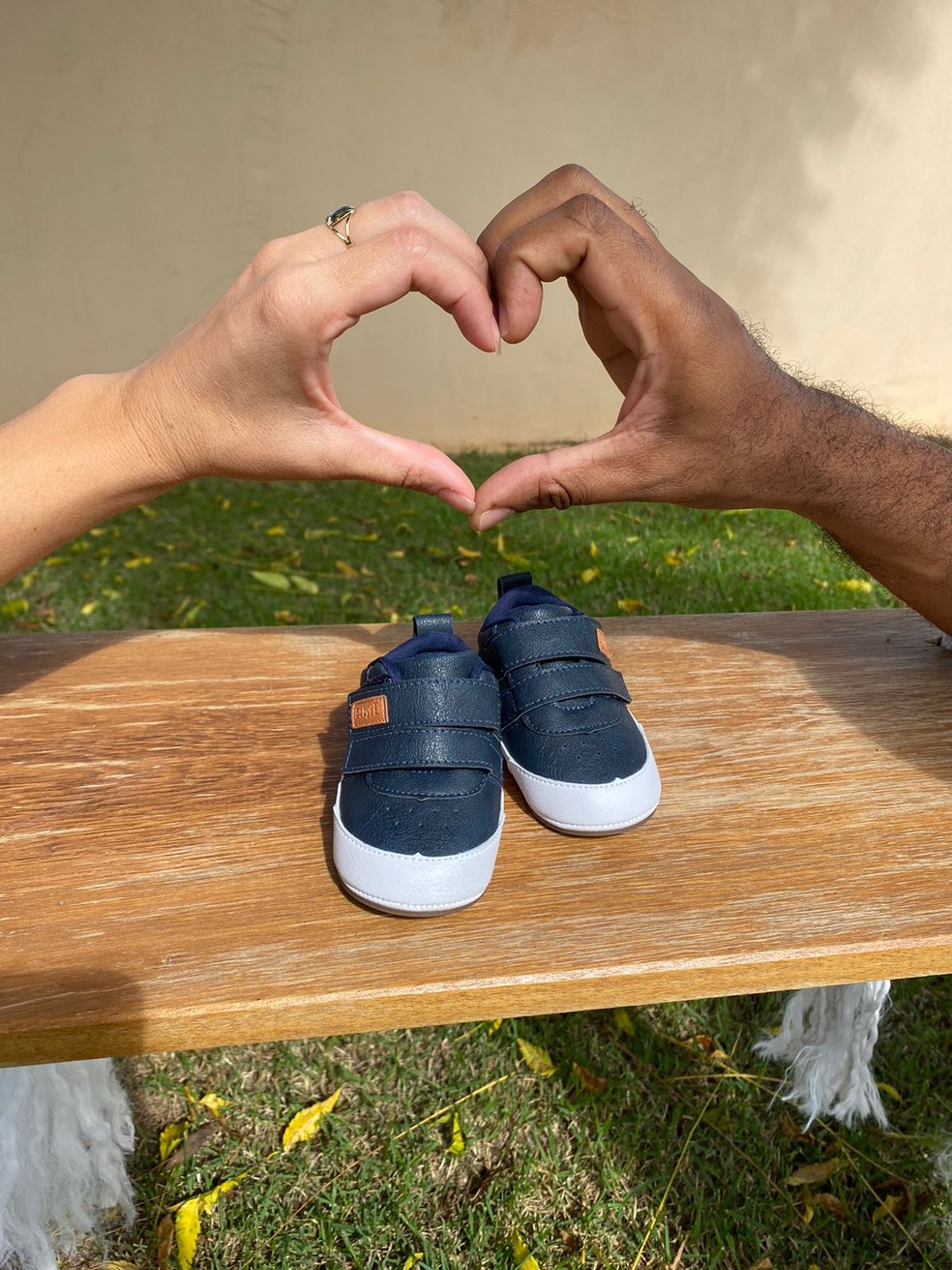 Para marcar essa espera, assim como muitos casais, Sâmia e Rudney fizeram um ensaio fotográfica da 'gestação do coração' — Foto: Arquivo pessoal 