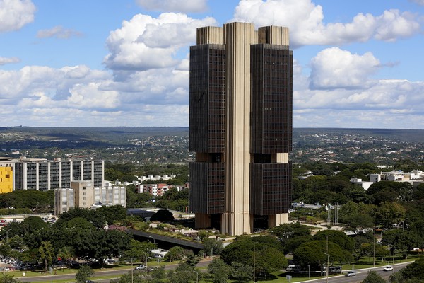PIB do Brasil cresce 3,4% em 2024, diz IBGE
