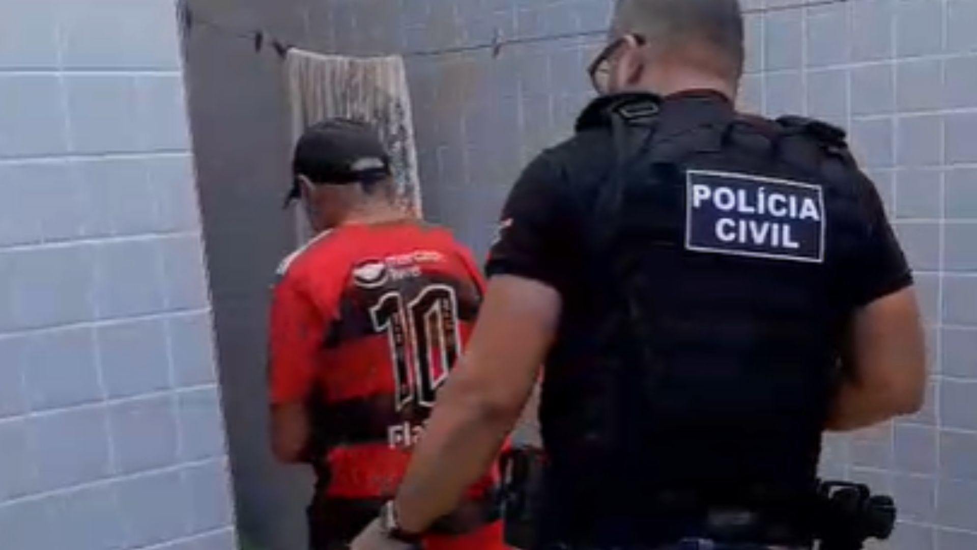 Idoso é preso suspeito de estuprar a neta, no Agreste da Paraíba