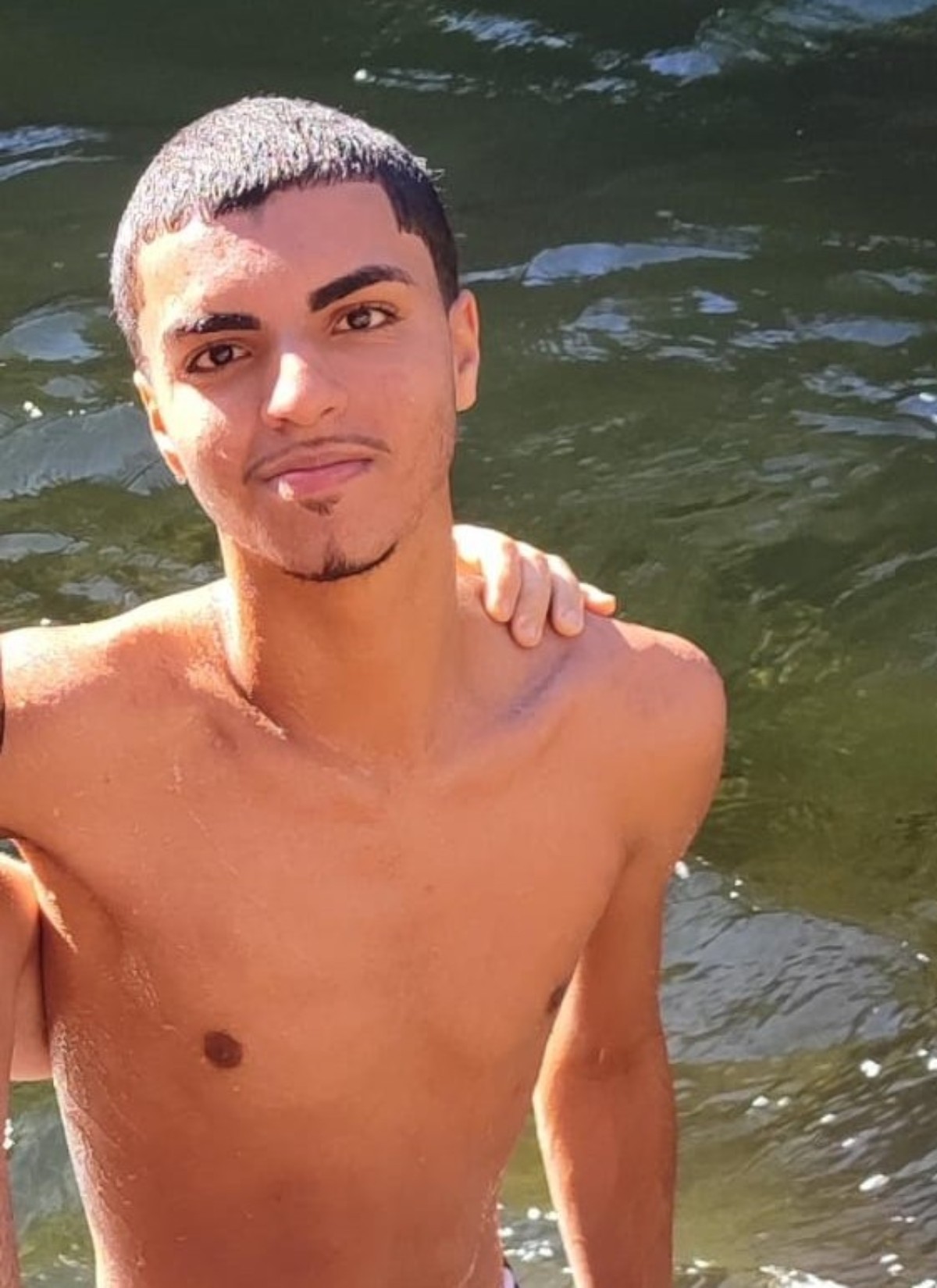 Corpo de adolescente desaparecido é encontrado no Rio Paraíba do Sul, em Volta Redonda
