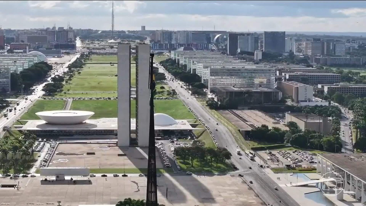 Guerra entre STF e Senado deixa sabatina de Messias em segundo plano e para o próximo ano
