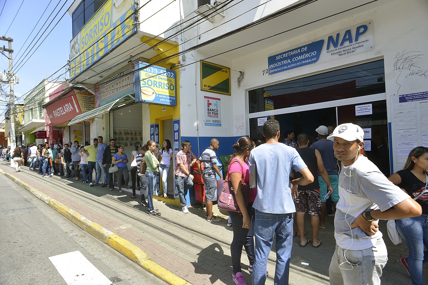 Poá tem mutirão com 1,5 mil vagas de emprego nesta quinta-feira 