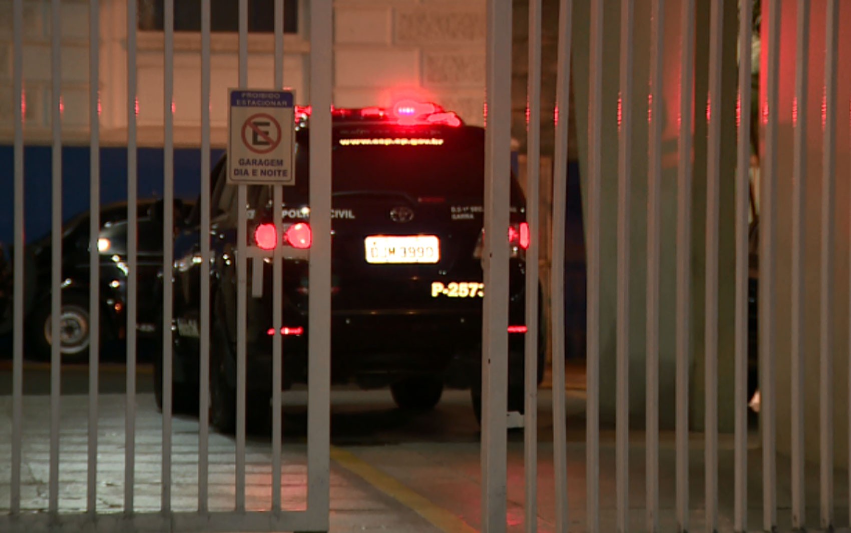Mulher é morta a facadas por companheiro em Campinas