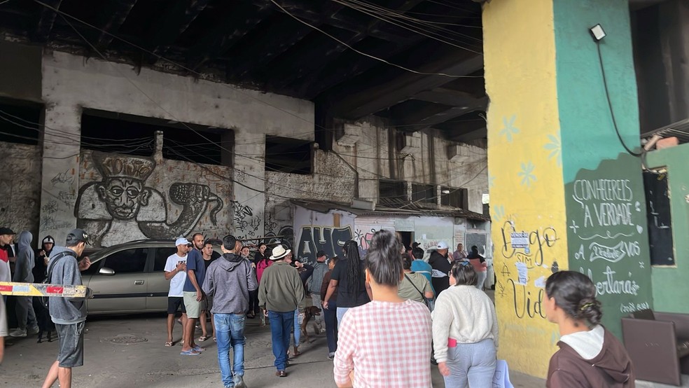 Em nota, a CPTM informou que a circulação foi interrompida por volta de 16h10 entre as estações Palmeiras-Barra Funda e Luz.  — Foto: Reprodução