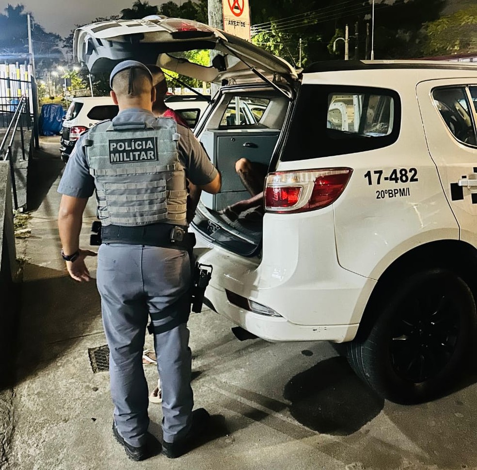 Idoso de 74 anos é baleado durante assalto em Caraguatatuba — Foto: Divulgação/Polícia Militar