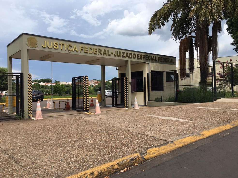 Intermediador de mão de obra rural foi condenado pela Justiça Federal, em Presidente Prudente (SP), por submeter oito trabalhadores paraguaios a condições análogas à escravidão, em Martinópolis (SP) — Foto: Arquivog1