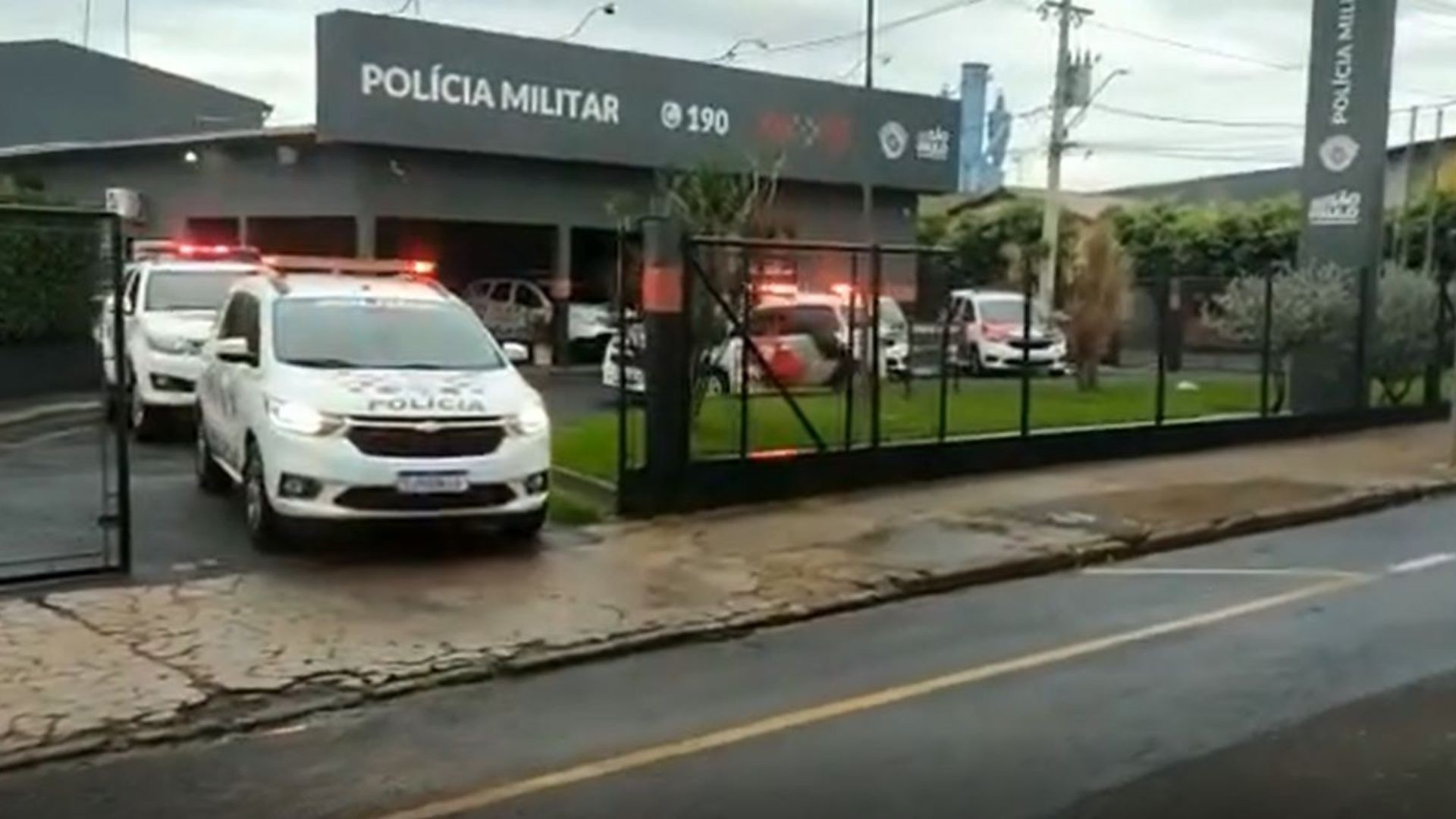 Polícia apreende 13 armas de fogo sem documentação após receber denúncia de violência doméstica 