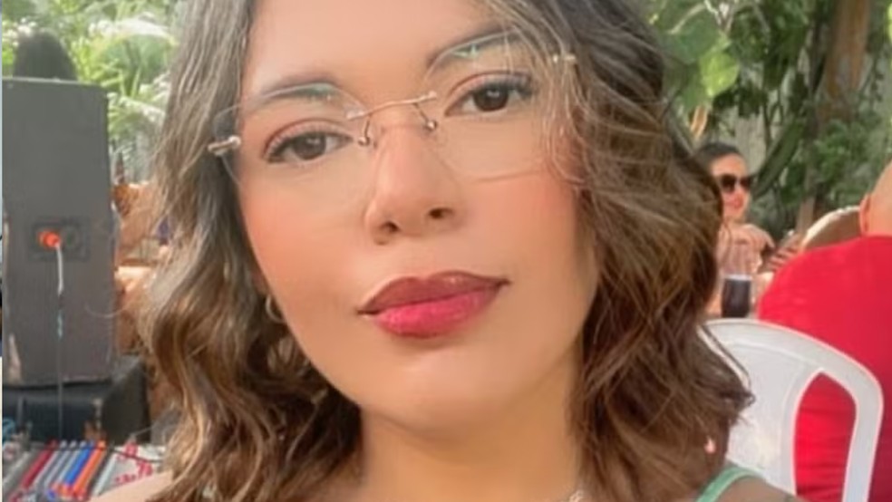 Gisele Maria Pinheiro Pereira, de 33 anos, foi morta com golpes de canivete em Teresina — Foto: Reprodução